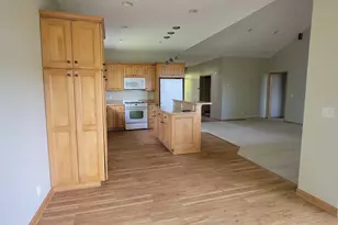 1785 Gettysburg Ct, Golden Valley, MN 55427 - Photo 3