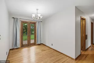 10157 Irwin Rd, Bloomington, MN 55437 - Photo 15