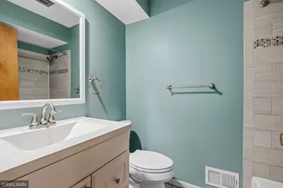 10157 Irwin Road, Bloomington, MN 55437 - Photo 17