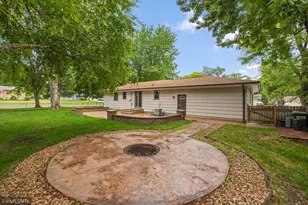 10157 Irwin Rd, Bloomington, MN 55437 - Photo 3