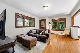 1037 Burr St, Saint Paul, MN 55130 - Photo 3