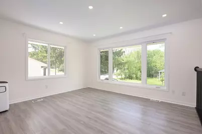 144 Sidney Street W, Saint Paul, MN 55107 - Photo 5