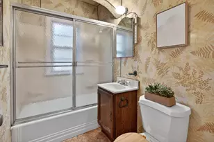 1262 Edgcumbe Rd, Saint Paul, MN 55105 - Photo 11