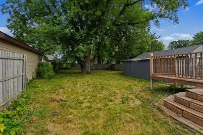 1304 10th Avenue NW, Austin, MN 55912 - Photo 9