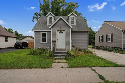 1304 10th Avenue NW, Austin, MN 55912 - Photo 1