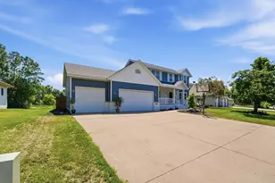 1004 Canterbury Ave NE, Buffalo, MN 55313 - Photo 3