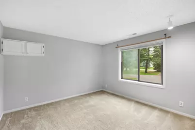 742 County Road F W #B, Shoreview, MN 55126 - Photo 9