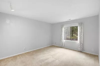 742 County Road F W #B, Shoreview, MN 55126 - Photo 11