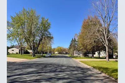661 S Hill Drive, New Richmond, WI 54017 - Photo 3