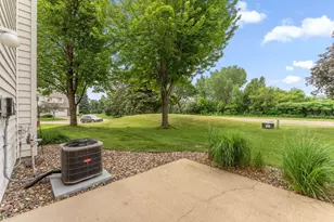 12857 Echo Ln, Apple Valley, MN 55124 - Photo 37