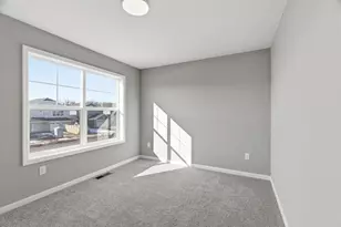 10562 Goodview Ave S, Cottage Grove, MN 55016 - Photo 17