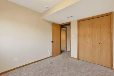 5852 Excalibur Court NW, Rochester, MN 55901 - Photo 37