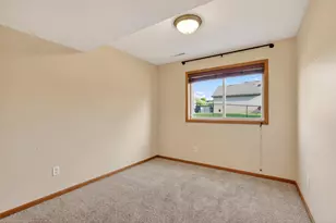 5852 Excalibur Ct NW, Rochester, MN 55901 - Photo 35