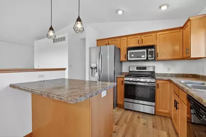 5852 Excalibur Court NW, Rochester, MN 55901 - Photo 7