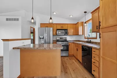 5852 Excalibur Court NW, Rochester, MN 55901 - Photo 7