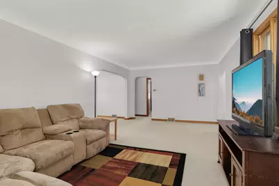 1975 Fremont Avenue E, Saint Paul, MN 55119 - Photo 7