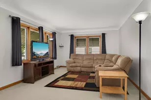 1975 Fremont Ave E, Saint Paul, MN 55119 - Photo 5