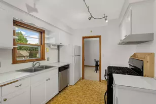 1975 Fremont Ave E, Saint Paul, MN 55119 - Photo 11