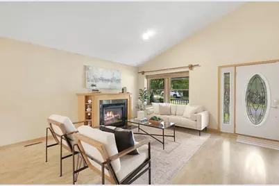 2417 Bourne Avenue, Saint Paul, MN 55108 - Photo 7