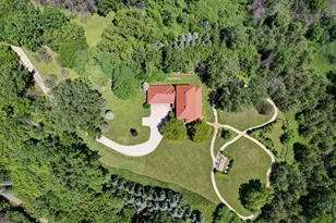 185 Pioneer Trail, Chanhassen, MN 55317 - Photo 7