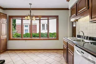 1736 Hillcrest Ave, Saint Paul, MN 55116 - Photo 23