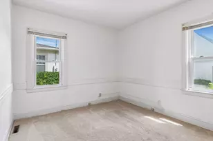 1736 Hillcrest Ave, Saint Paul, MN 55116 - Photo 19