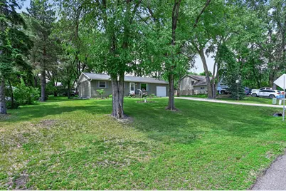 1808 E Golf Course Road NE, Alexandria, MN 56308 - Photo 3