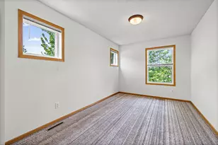 3232 Oak View Dr, Woodbury, MN 55129 - Photo 15