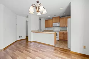 3232 Oak View Dr, Woodbury, MN 55129 - Photo 9