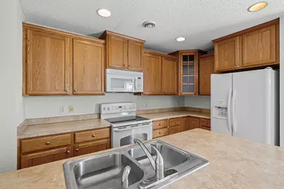 3232 Oak View Drive, Woodbury, MN 55129 - Photo 13