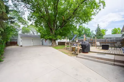 805 13th Street N, Moorhead, MN 56560 - Photo 3