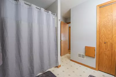 805 13th Street N, Moorhead, MN 56560 - Photo 17