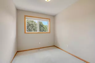 2340 19th Ave NE, Minneapolis, MN 55418 - Photo 17