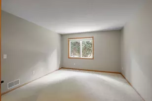 2340 19th Ave NE, Minneapolis, MN 55418 - Photo 9