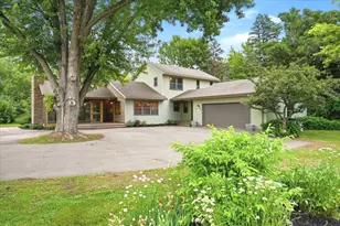 4596 Lilac Ln N, Lake Elmo, MN 55042 - Photo 1