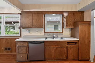 2046 Reaney Ave E, Saint Paul, MN 55119 - Photo 7