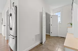 16563 Beverly Dr, Eden Prairie, MN 55347 - Photo 21