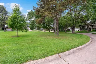 5104 Duggan Plaza, Edina, MN 55439 - Photo 41