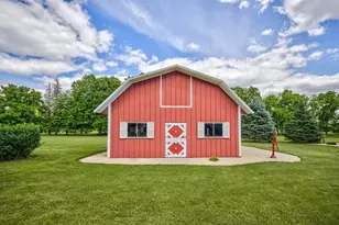 11560 767th Ave, Le Roy, MN 55951 - Photo 5
