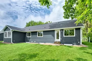 230 S Chestnut St, Ellsworth, WI 54011 - Photo 13