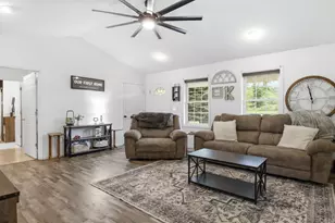 607 River Blvd, Wheeler, WI 54772 - Photo 3
