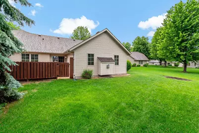 8541 Inverness Lane N, Brooklyn Park, MN 55443 - Photo 5