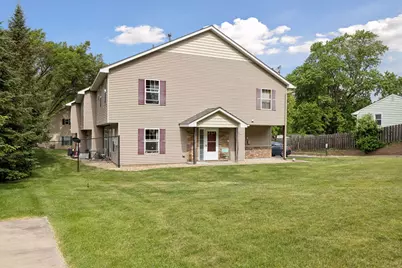 2078 Shryer Court E, North Saint Paul, MN 55109 - Photo 9