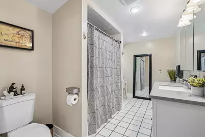 302 Wyoming Street E, Saint Paul, MN 55107 - Photo 17