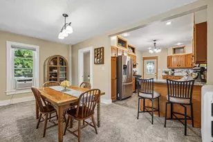 302 Wyoming St E, Saint Paul, MN 55107 - Photo 7