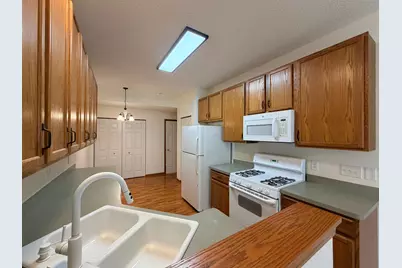 682 Princeton Avenue, Shakopee, MN 55379 - Photo 13