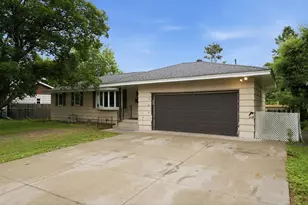 7556 Major Ave N, Brooklyn Park, MN 55443 - Photo 3