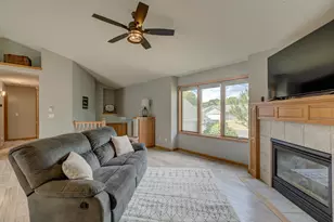 940 Leroy Ln, River Falls, WI 54022 - Photo 7
