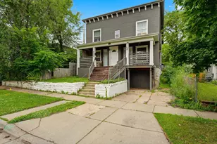 733 Bradley St, Saint Paul, MN 55130 - Photo 3