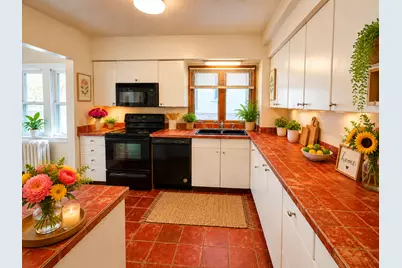 1022 Wakefield Avenue, Saint Paul, MN 55106 - Photo 5